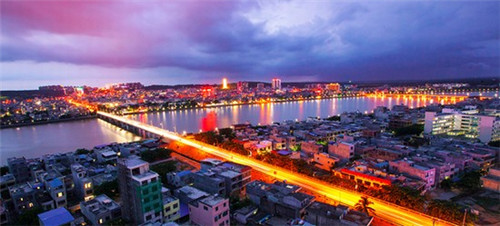 松花蛋怎么炒才不会老掉（怎样炒松花蛋）
